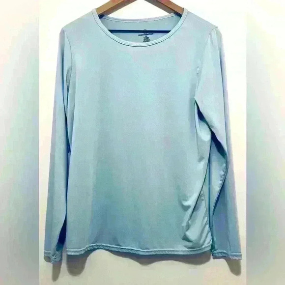 Amazon Real Essentials Dry Fit Tech Long Sleeve, Women’s Size Medium, Baby Blue - Picture 2 of 8